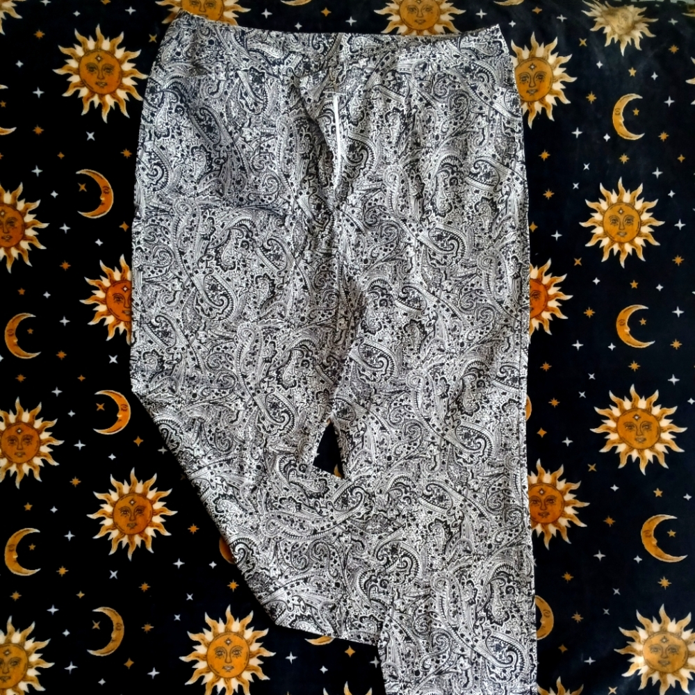 Appleseed's  pants